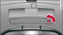 Boot lid: Warning triangle